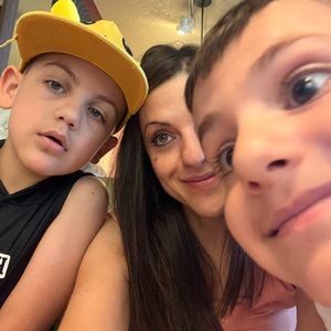 Meet your Posher, Anisa